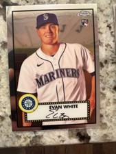 2022 TOPPS CHROME PLATINUM BASE ROOKIE CARD SEATTLE MARINERS EVAN WHITE #87