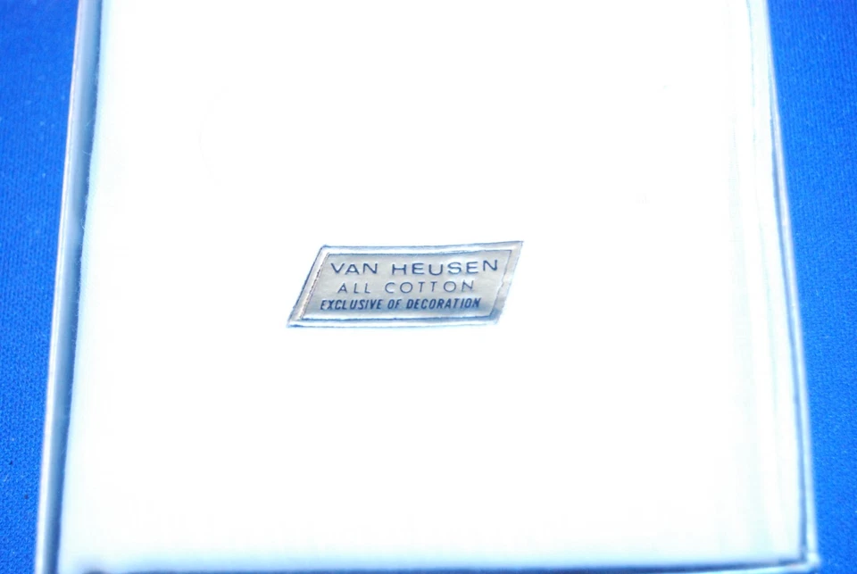 Paquete de 3 pañuelos Van Heusen para hombre blancos de la mejor calidad de algodón vintage nuevos con etiquetas Foto 3 de 3