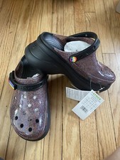 crocs womens 7 Bae Glitter Clog