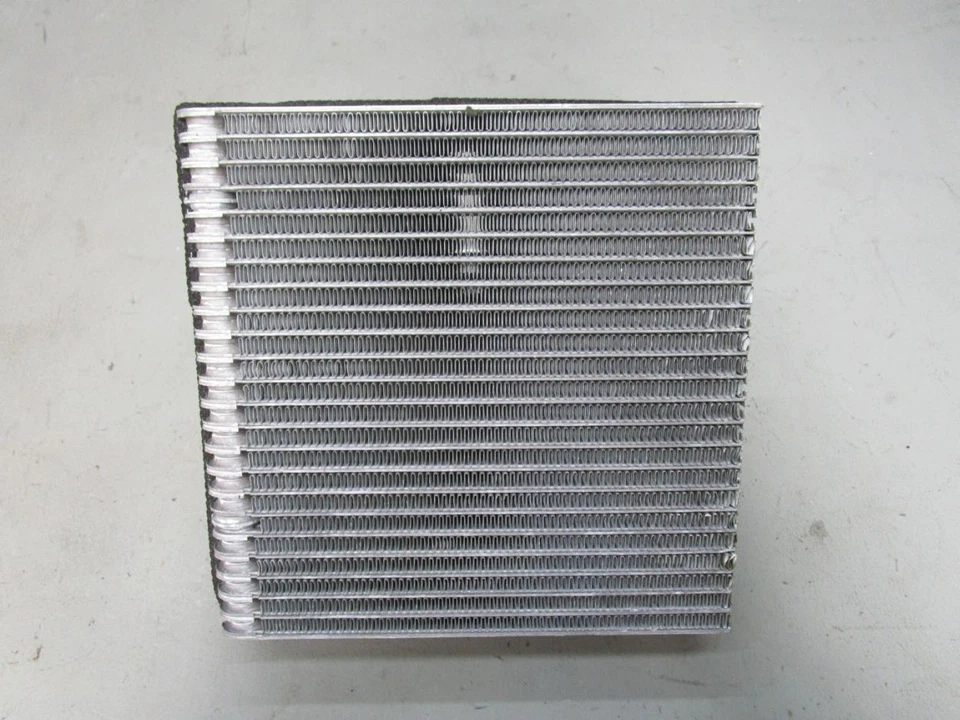 Air Conditioning Evaporator Expansion Valve for Audi A3 Sportback (8PA) 1K0820679 1K182010 - Image 3 of 4