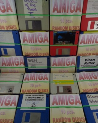COMMODORE AMIGA -- 10, 20, 50, 100, 150, 200 RANDOM DISKS (SIE WÄHLEN DIE MENGE)