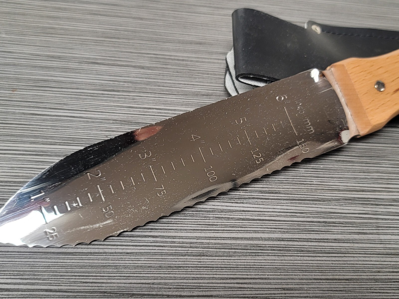 Nisaku NJP650 Hori Hori Japanese Stainless Steel Weeding Knife-Trowel w/Sheath