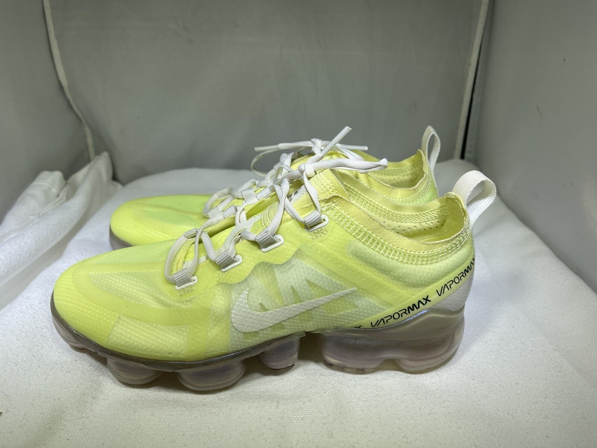 PreOwned Nike Air VaporMax SE Women's Athletic Shoes Yellow