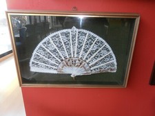 Lace Fan Picture