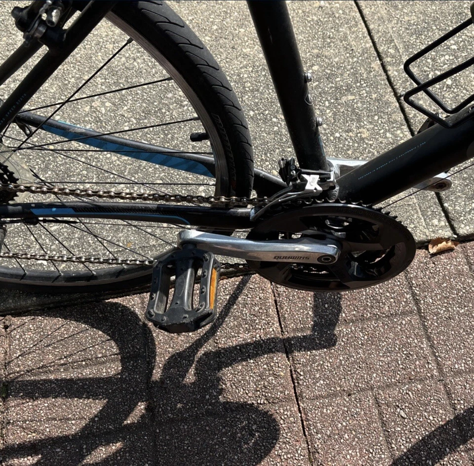 Bicicleta Sirrus X 1.0 Foto 2 de 4