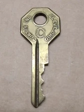 CURTIS # B10 - House Trunk Padlock Lock Key USA Antique 