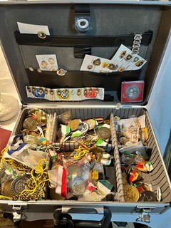 abzeichen orden pins sammlung schützen abzeichen konvolut nachlass