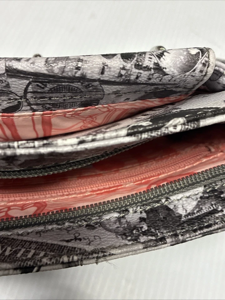 Kathy Van Zeeland 挎包 斜挎包 钱包 带钥匙扣 挂锁 黑色和白色 — 第 4/4 张图片