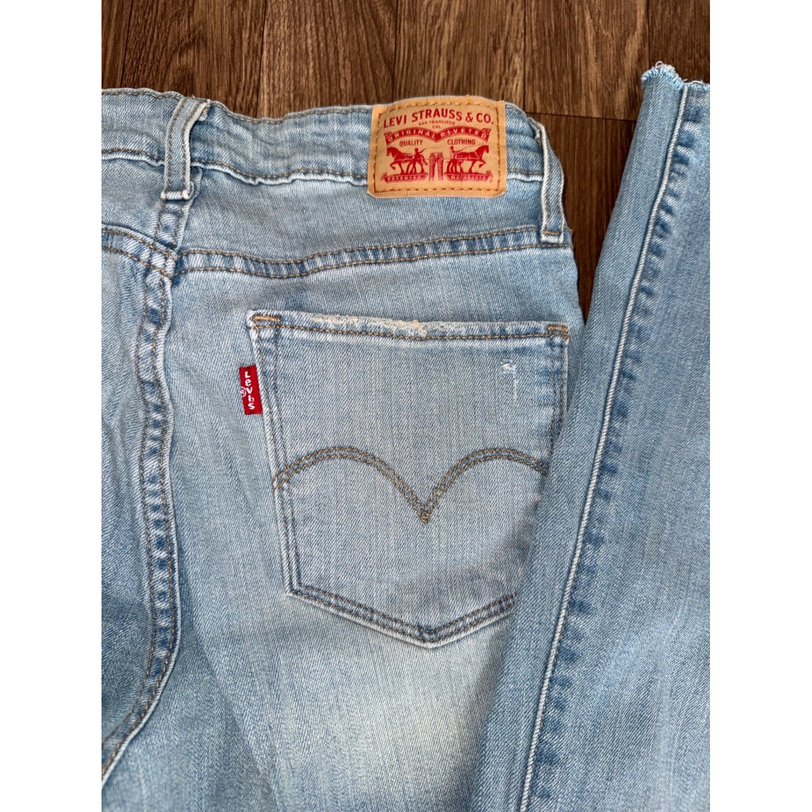 Levis 726 High Rise Flare Jeans Light Wash Distressed Raw Hem 28x32 726-0005 thumbnail 8