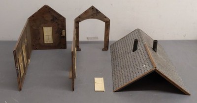 Pola G Scale Train House