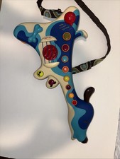 GENUINE B. WOOFER HOUND DOG ELEC INTERACTIVE MUSICAL KIDS STRUM GUITAR WORKS GRE