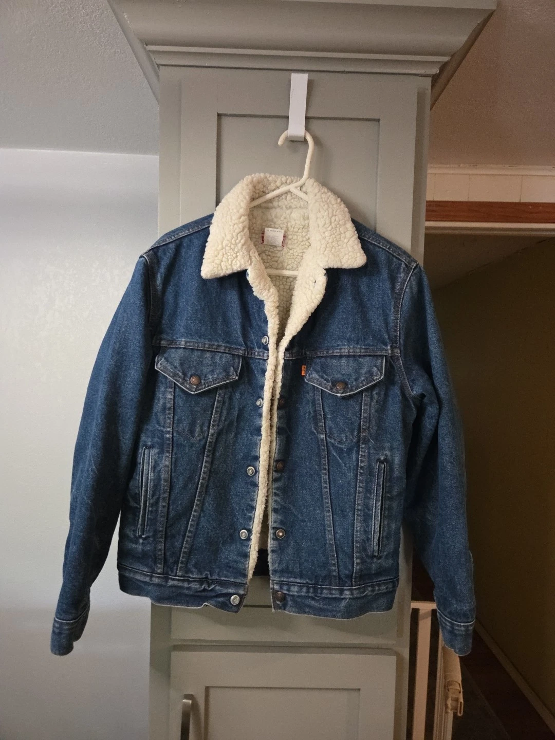VTG Levis Sherpa Trucker Denim Jacket SZ 38