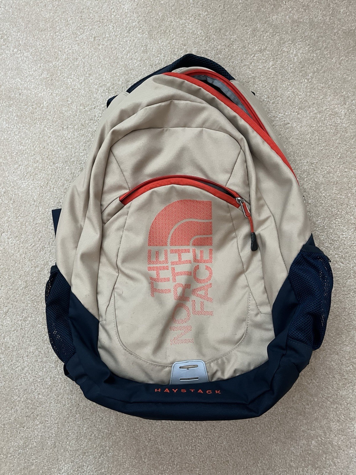 The North Face Haystack Backpack Daypack Tan Navy… - image 1