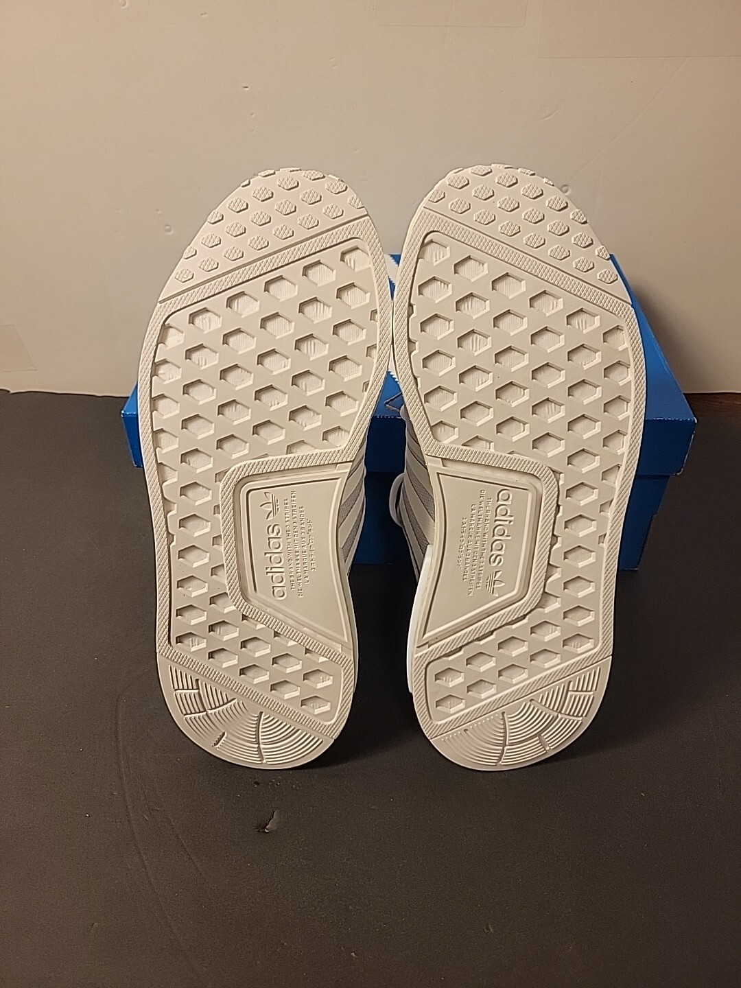 ADIDAS ORIGINALS NMD_R1 PRIMEBLUE W GX8313 CASUAL SNEAKERS WOMEN'S 7.5 WHITE NIB image 8