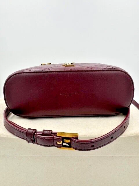 SAINT LAURENT (YSL) Yves Saint Laurent Rouge Cabernet Gaby Vanity Bag in pelle di agnello