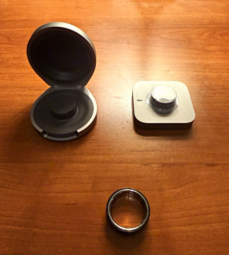 Oura ring, Gen 4, charging base $ travel charger. Black, size 12