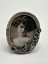 Vintage Picture Frame W/Picture Victorian Lady Mini Oval