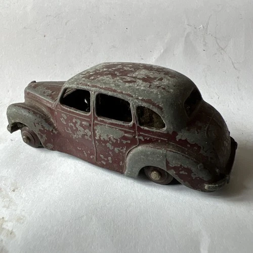 VINTAGE 1940'S DINKY TOYS AUSTIN DEVON CAR DARK RED NICE ORIGINAL MODEL WORN