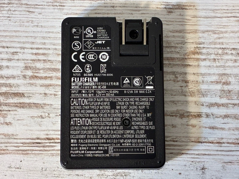 CARGADOR DE BATERÍA FUJIFILM BC-45 GENUINO OEM Probado 100-240V 4.2V 550mA Foto 3 de 4