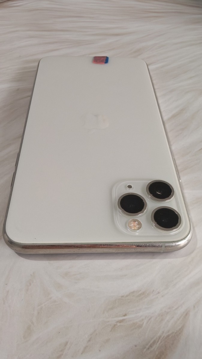 Apple iPhone 11 Pro Max Unlocked 64/256/512GB With Accessories