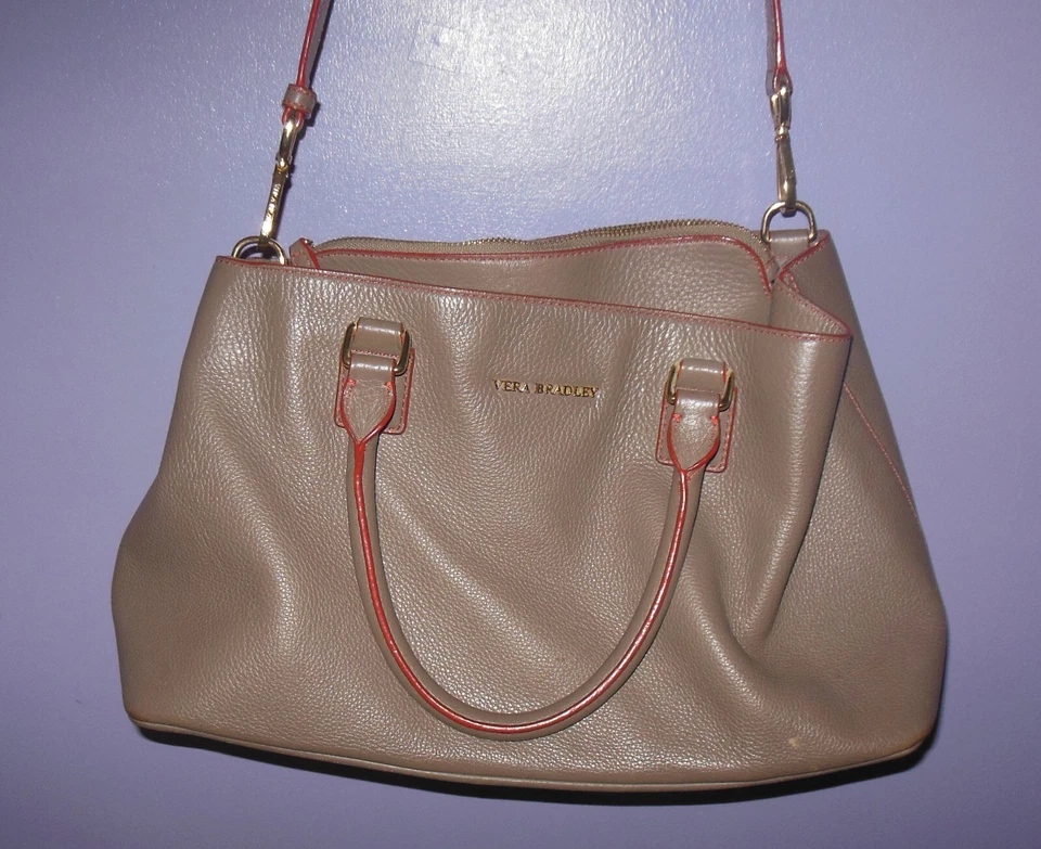 Bolso Bandolera Vera Bradley Emma Cuero Taupe Foto 2 de 4