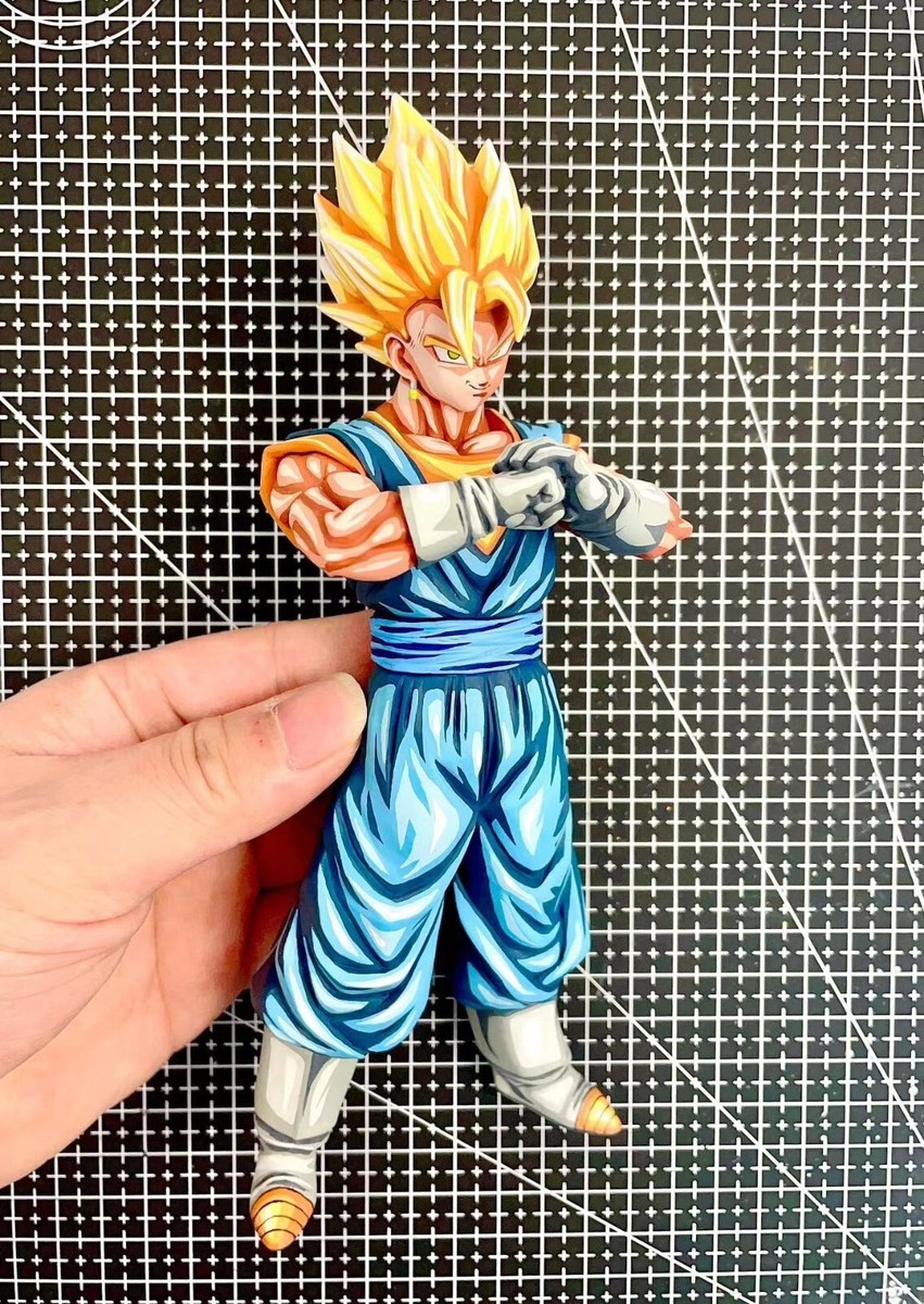 Figurine Dragon Ball Super – Vegeta Super Saiyan – Custom / Repaint Par Dwarfpainter
