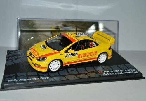 Modellini statici di auto da corsa Rally in acciaio pressato Scala 1:43 per Peugeot
