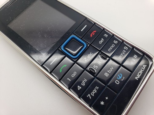 Nokia 3500 Classic Black (Unlocked) Mobile Phone 3UKPOST - Picture 2 of 9