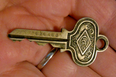 Vintage Old Ornate Russell & Erwin Mfg Co RECO REO Key New Britain Conn # 830463