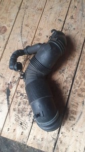 Volkswagen PASSAT B6 2008 Diesel 103kW Ansaugrohr Ansaugschlauch Turbolader