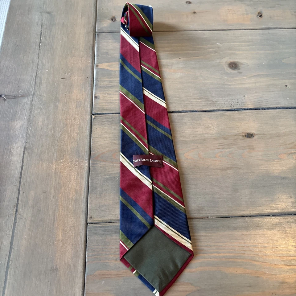 Gravata Ralph Lauren Chaps masculina de seda 4"x57" clássica listrada Repp feita nos EUA - Imagem 4 de 4