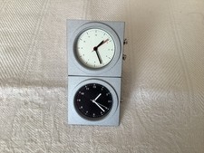 Uhr Design 2Uhrzeiten Metall silber mit Weckfunktion mit OVP