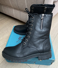 NEW BLACK BLOWFISH RUFFLE BOOTS, UK 7/40