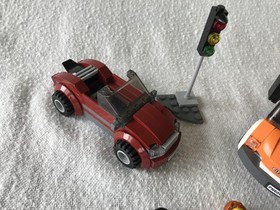 LEGO CITY: 4x4 with Powerboat (60085) Complete, no instructions