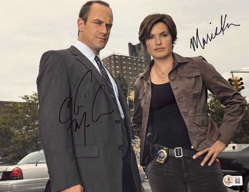 Mariska Hargitay Christopher Meloni Signed 11x14 Photo Law & Order SVU Beckett
