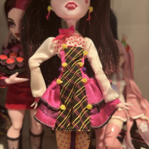 Monster high Draculaura Forbitten Love π¦π©· - Picture 3 of 9