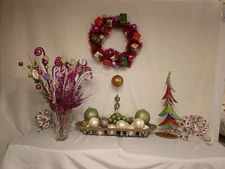 Various lot of  Christmas Items - Wreath, Tree, Ornaments and more - Nice lot!!