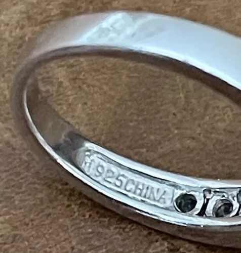 Neu ohne Etikett 925 Verlobungsring DQ Zirkonia Solitär & runder Kanal Set Größe 8 - Bild 6 von 13