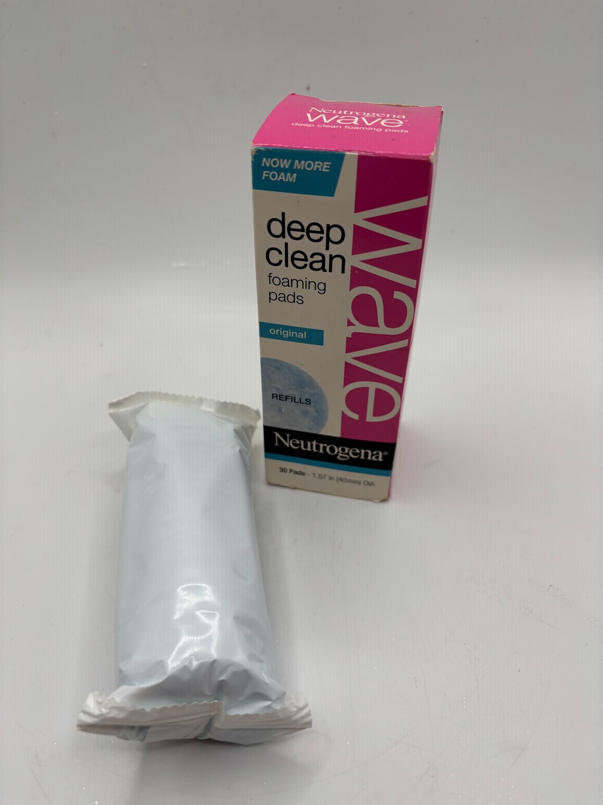 Neutrogena Wave Deep Clean Foaming Pads 30 Count Refills Sealed