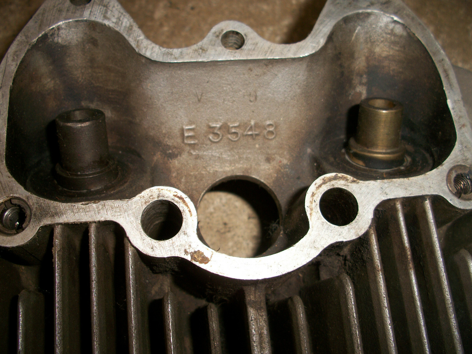 Triumph Cylinder Head 8 Bolt Single Carb 650cc E3548 for sale online eBay