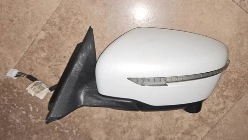 2014-2020 Nissan Rogue Side View Mirror Driver Left With Camera White 