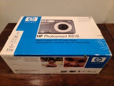 HP PhotoSmart R818 5MP Digital Camera with 5x Optical Zoom (L2035A#A2L)