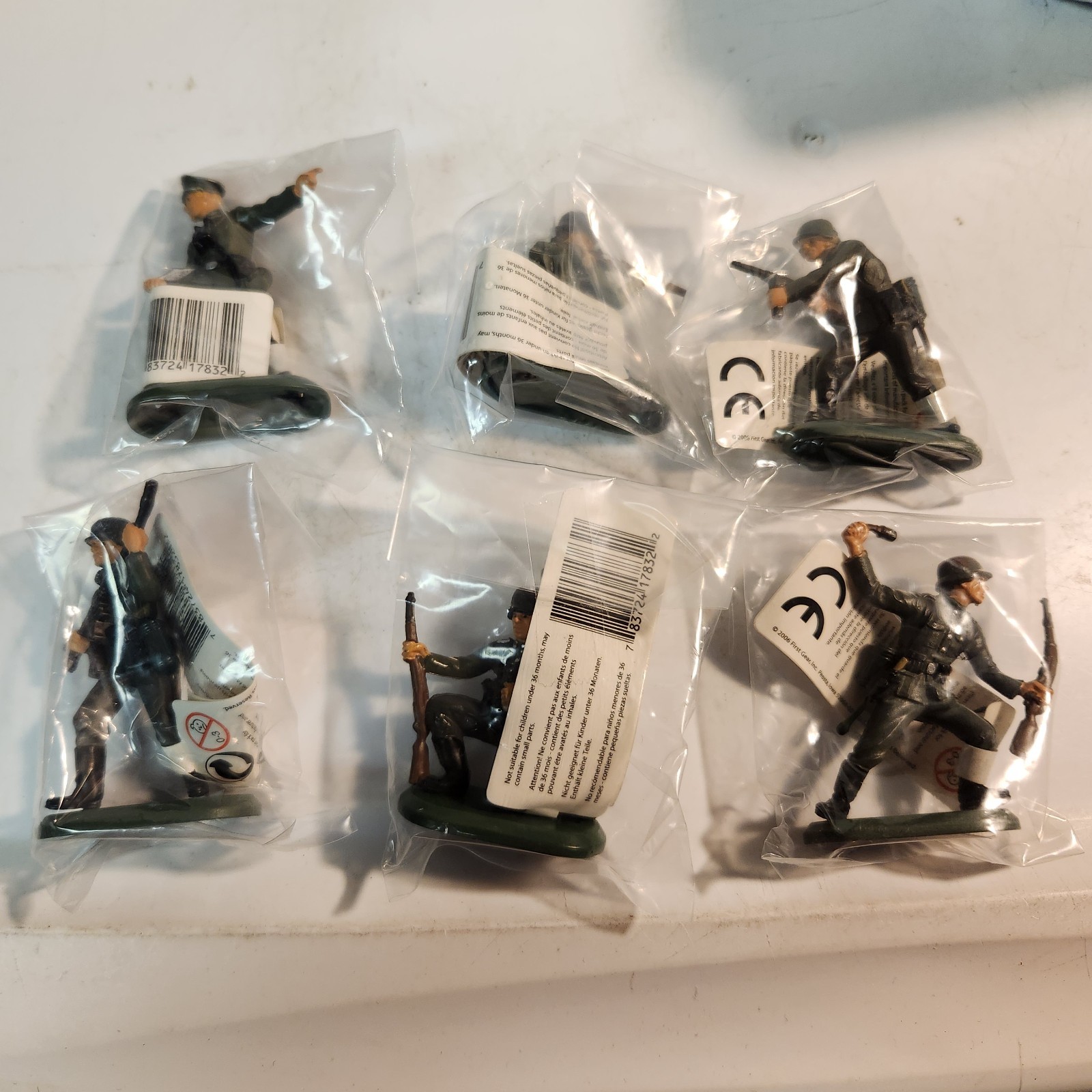 Britains Deetail WW 2 German Military Infantry Soldiers 6 Figures