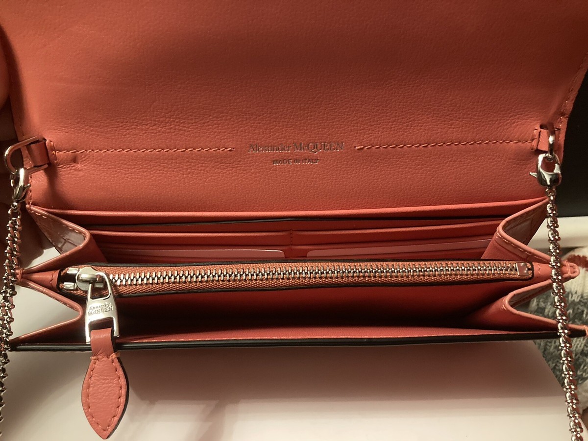 ALEXANDER McQUEEN Skull Wallet On Chain in Croc-Embossed Pink