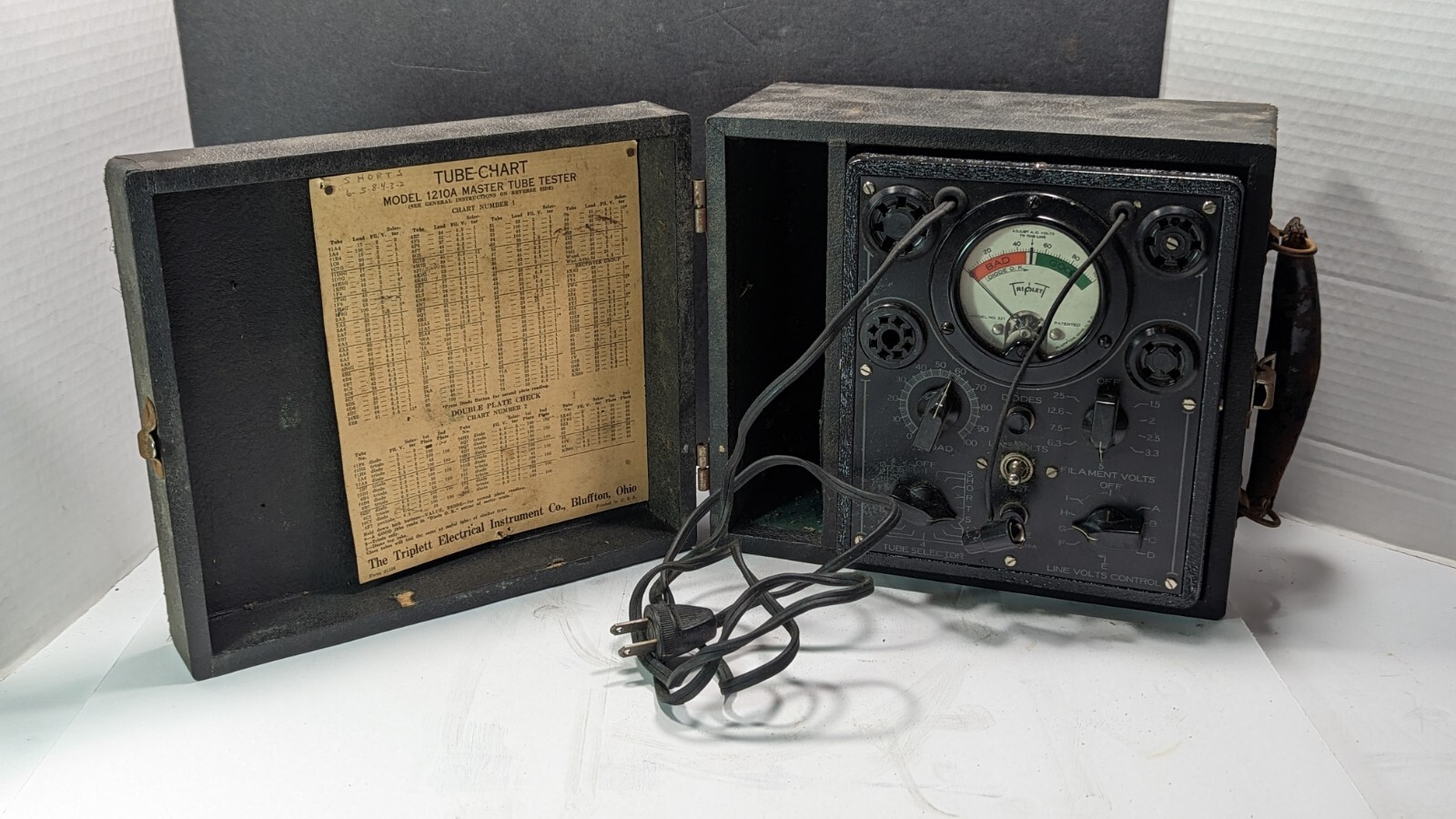 Triplett Tube Tester Model 1210 A Powers on Vintage Ham Radio Tubes eBay