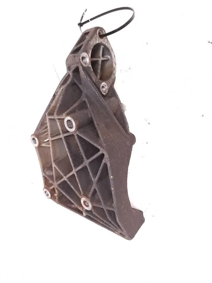 MONTAJE COMPRESOR DE AIRE ACONDICIONADO PARA CADILLAC CTS 2003 Foto 3 de 4