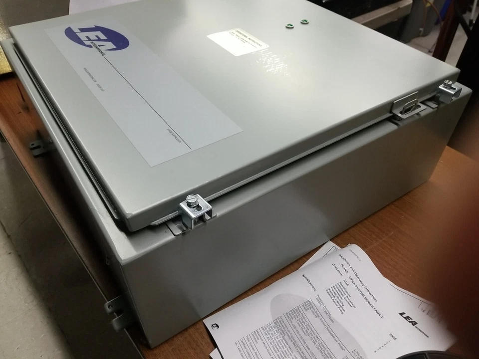 Supresor de sobretensiones Lea International. A77-00-1467, 50/60Hz, 220/250V Foto 3 de 4