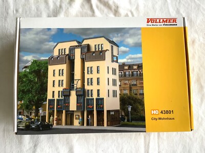  Vollmer 43801 H0/1:87 City-Wohnhaus mit Ladenlokal (DX137-25S2/5)