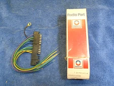 NOS 70 71 72 CHEVROLET 8 TRACK PLAYER REAR CONNECTOR BY DELCO RADIO CHEVY PLUG