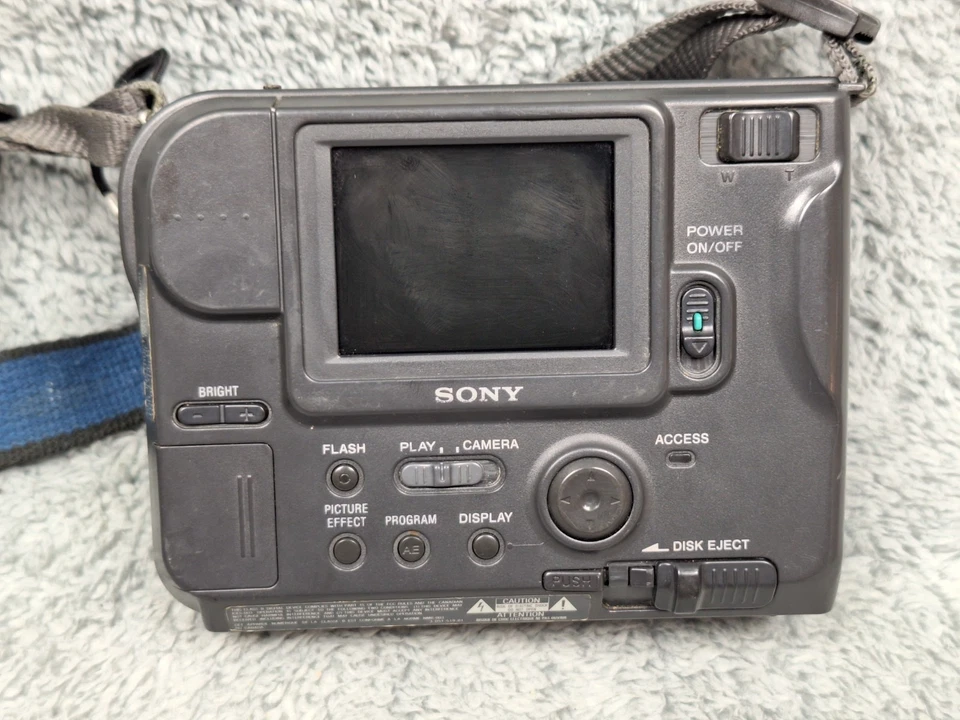 Sony Mavica MVC-FD73  Digital Camera - 10x Zoom UNTESTED - Image 4 of 4